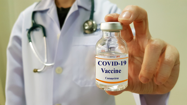 Johnson & Johnson probará su vacuna contra la COVID-19 en 60.000  voluntarios - El Global