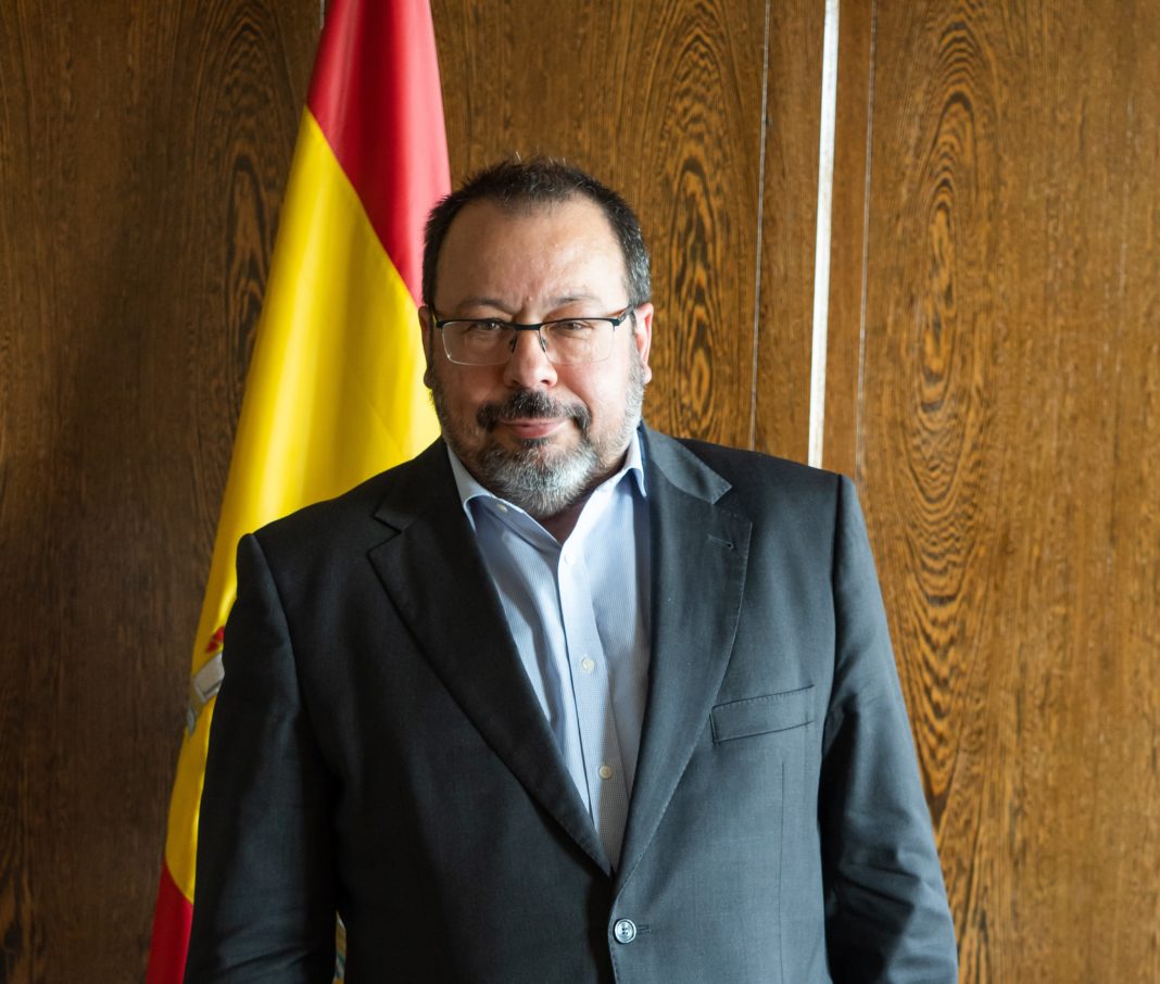 César Hernández