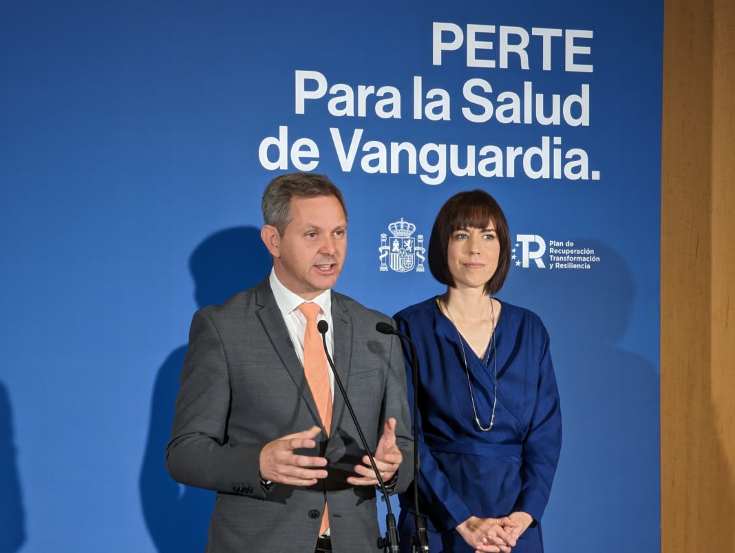 José Miñones y Diana Morant